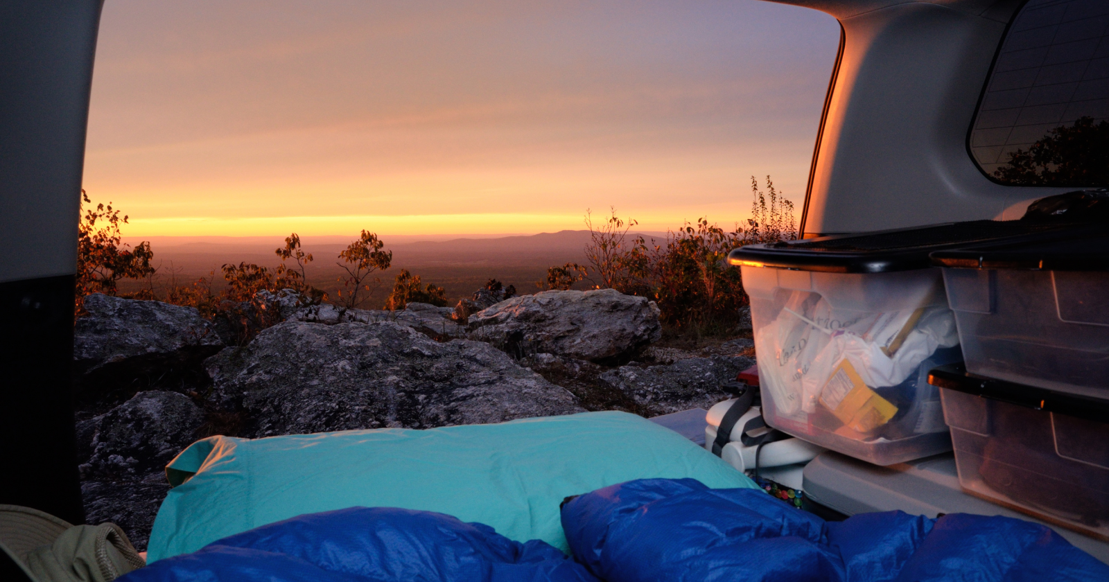 Best Camping Mattresses for Couples: Top Picks for Comfort & Convenience
